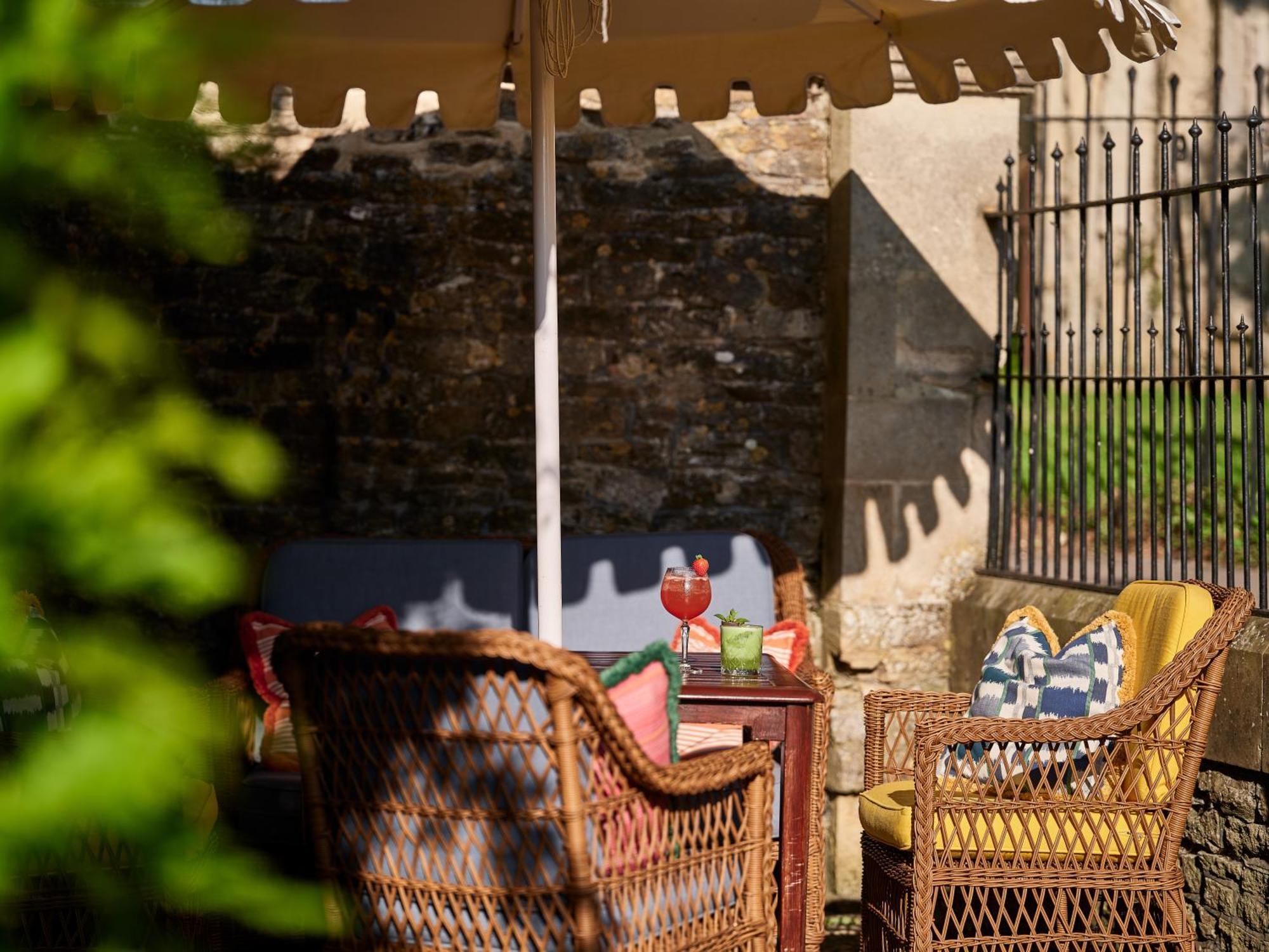 Old Bell Hotel Malmesbury Exterior photo